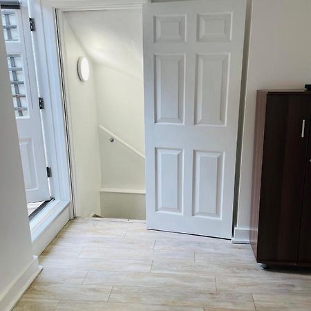 Luxury Maisonette Ll Londen Buitenkant foto