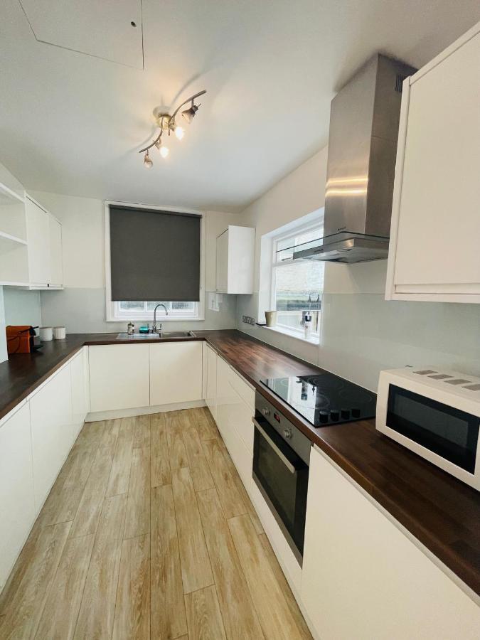 Luxury Maisonette Ll Londen Buitenkant foto