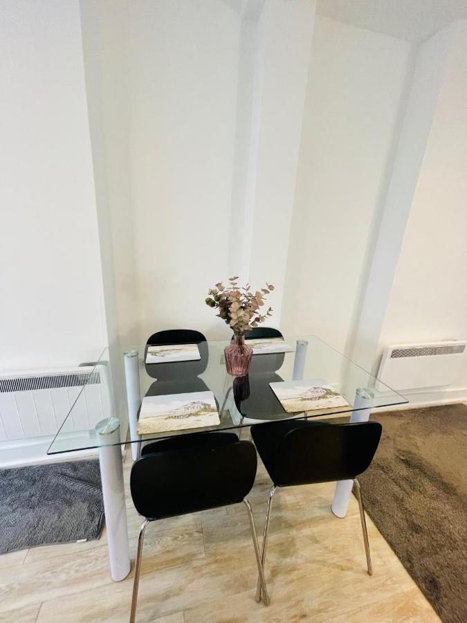 Luxury Maisonette Ll Londen Buitenkant foto