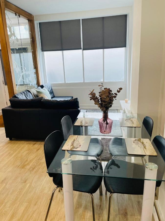 Luxury Maisonette Ll Londen Buitenkant foto