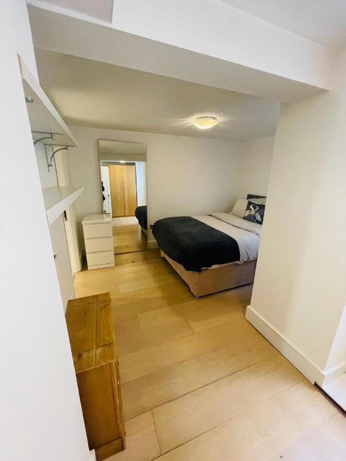 Luxury Maisonette Ll Londen Buitenkant foto