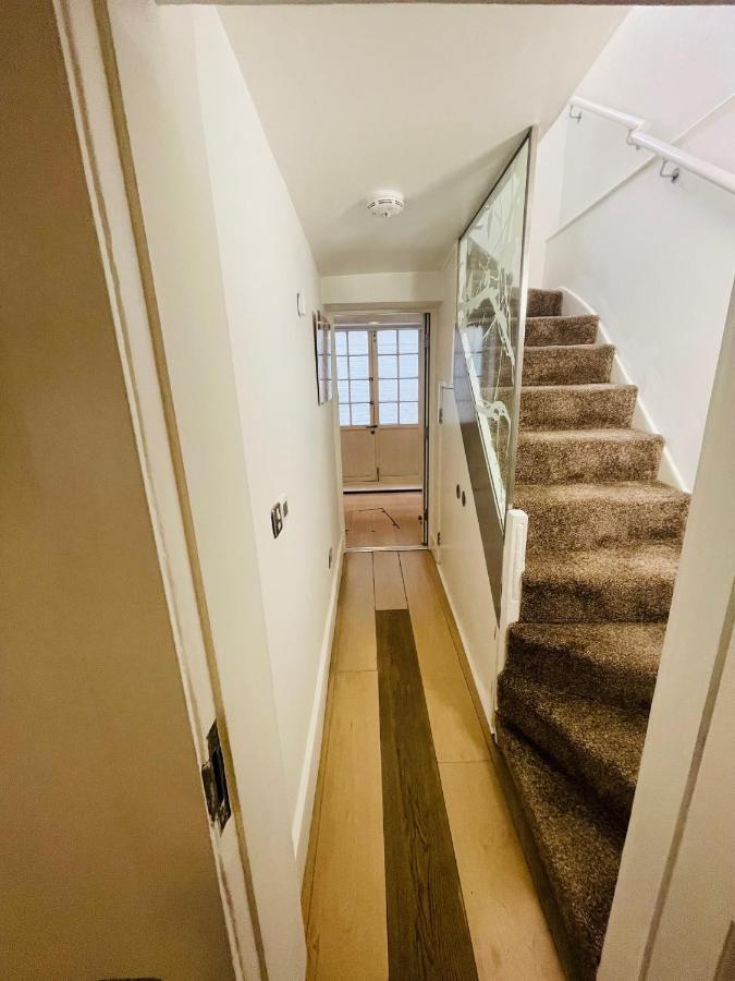 Luxury Maisonette Ll Londen Buitenkant foto