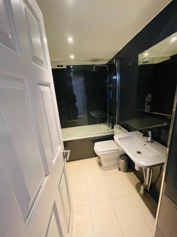 Luxury Maisonette Ll Londen Buitenkant foto